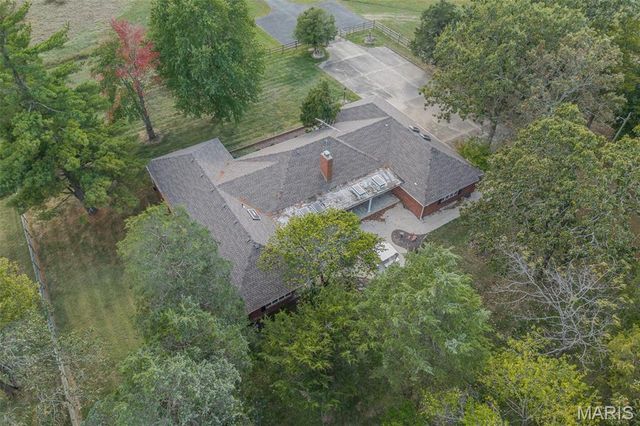 21355A Ember Road, Lebanon, MO 65536