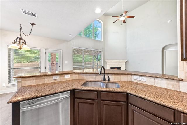 7643 CULEBRA VLY, San Antonio, TX 78254