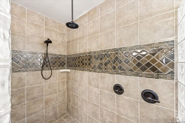 7643 CULEBRA VLY, San Antonio, TX 78254