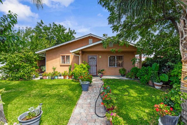 2320 S B St, Stockton, CA 95206