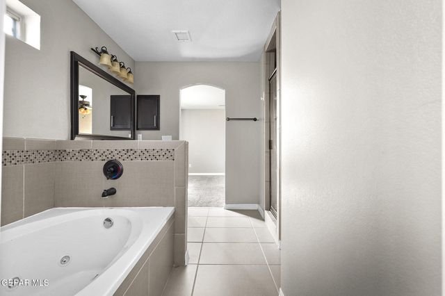 7828 ENCHANTED VIEW Drive, El Paso, TX 79911