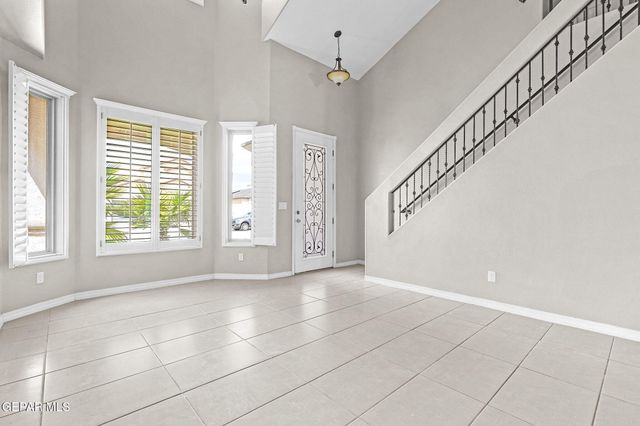 7828 ENCHANTED VIEW Drive, El Paso, TX 79911