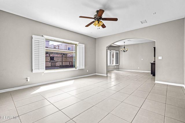 7828 ENCHANTED VIEW Drive, El Paso, TX 79911