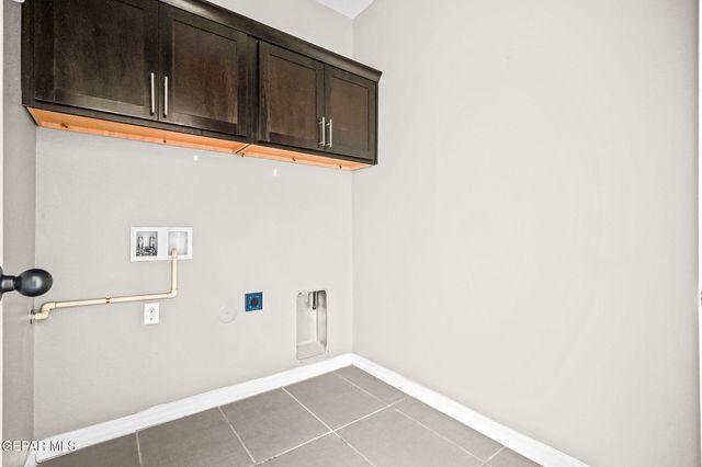 7828 ENCHANTED VIEW Drive, El Paso, TX 79911