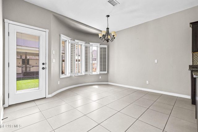 7828 ENCHANTED VIEW Drive, El Paso, TX 79911