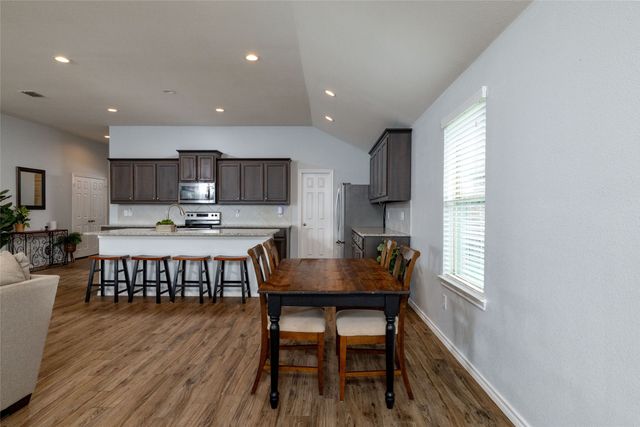 2525 Silver Fox Trail, Weatherford, TX 76087