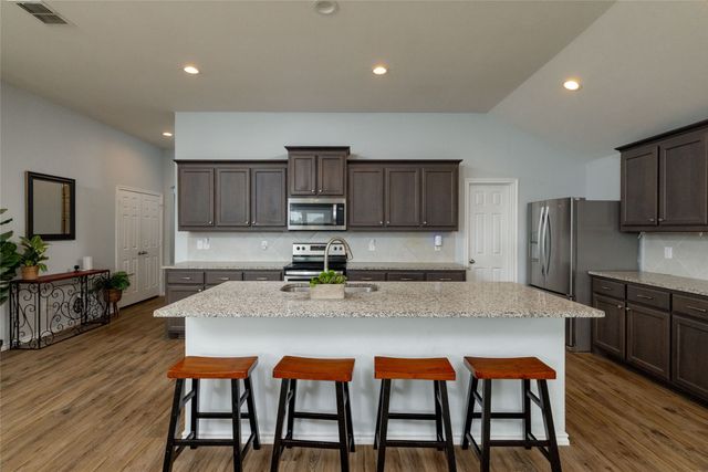 2525 Silver Fox Trail, Weatherford, TX 76087