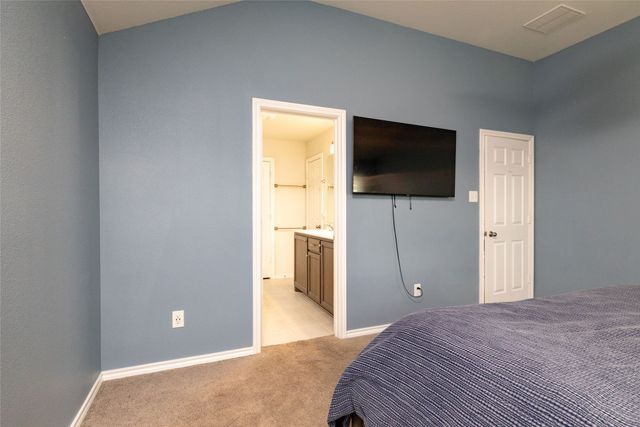 2525 Silver Fox Trail, Weatherford, TX 76087