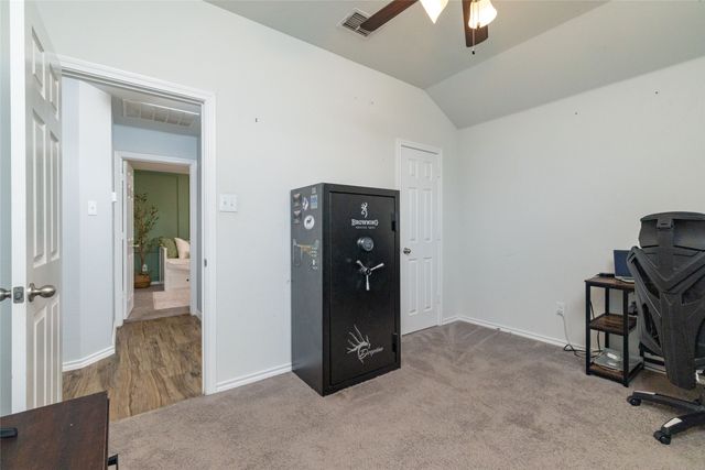 2525 Silver Fox Trail, Weatherford, TX 76087