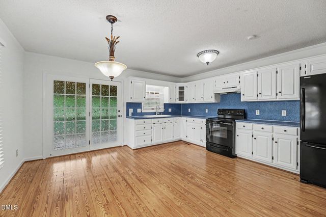 5714 Rolling Meadows Road, Randleman, NC 27317