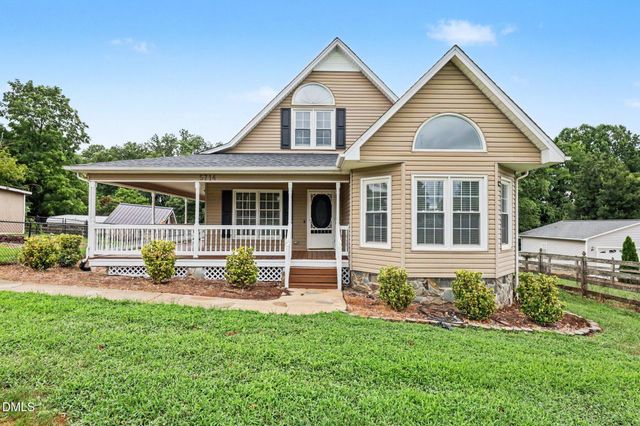 5714 Rolling Meadows Road, Randleman, NC 27317