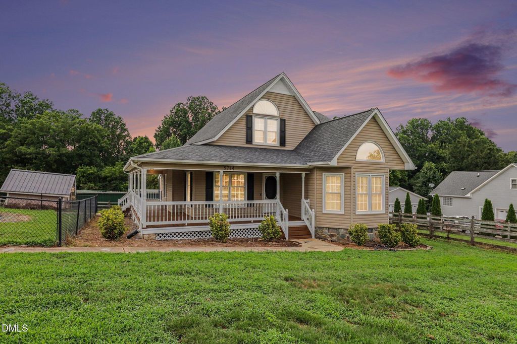 5714 Rolling Meadows Road, Randleman, NC 27317