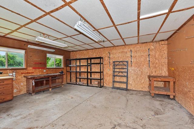 8600 Racine AVENUE, Waterford, WI 53185