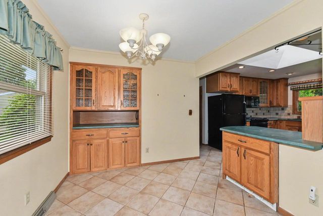 8600 Racine AVENUE, Waterford, WI 53185