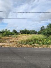 706 1st Street, Sullivan City, TX 78595