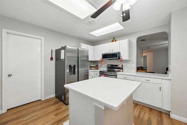 636 Capricorn Street, Cedar Hill, TX 75104