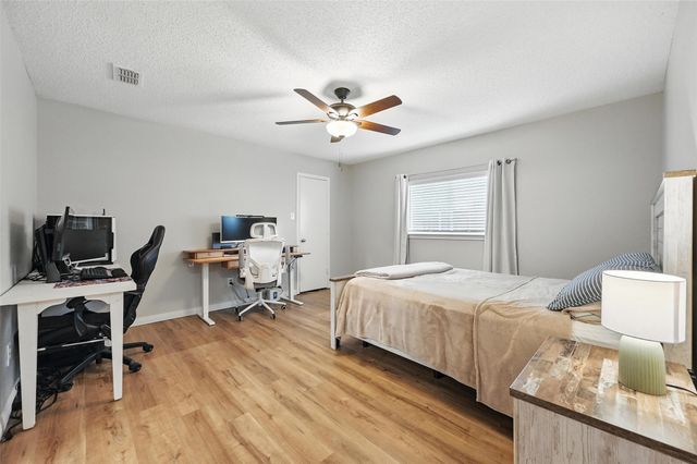 636 Capricorn Street, Cedar Hill, TX 75104