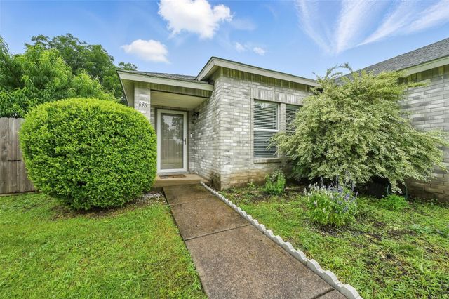 636 Capricorn Street, Cedar Hill, TX 75104
