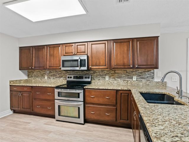 311 NE 47TH COURT, Ocala, FL 34470