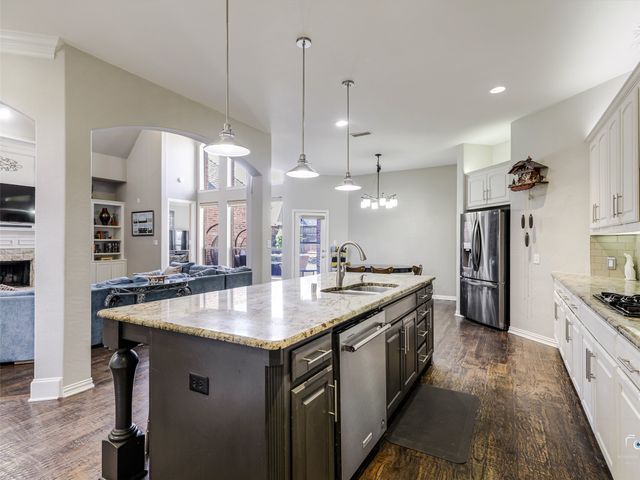1728 Sandstone Drive, Frisco, TX 75034