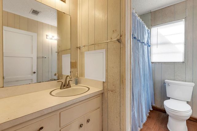 112 S Goldsmith St, Goldsmith, TX 79741