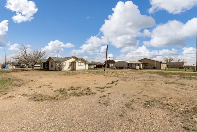 112 S Goldsmith St, Goldsmith, TX 79741