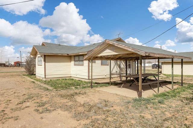 112 S Goldsmith St, Goldsmith, TX 79741