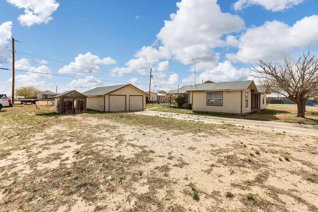 112 S Goldsmith St, Goldsmith, TX 79741