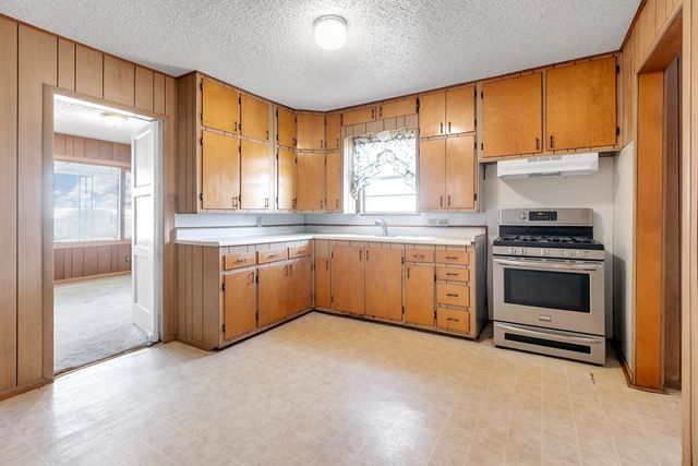 112 S Goldsmith St, Goldsmith, TX 79741