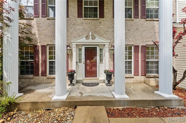 26 Harvestglen Court, St Louis, MO 63141