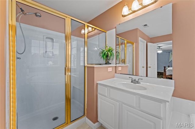 26 Harvestglen Court, St Louis, MO 63141