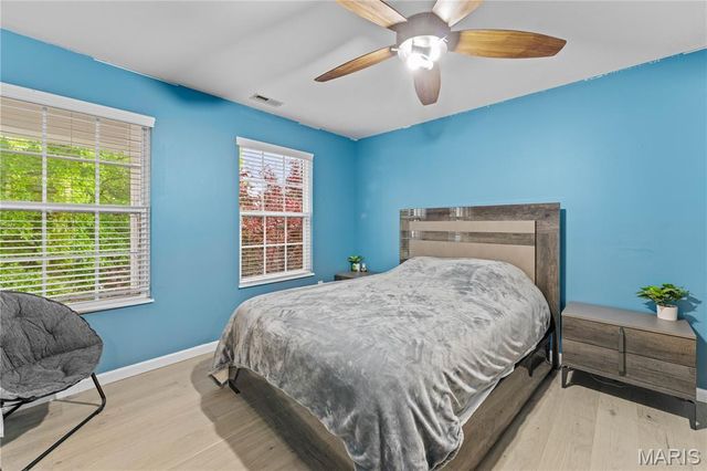 26 Harvestglen Court, St Louis, MO 63141