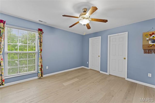26 Harvestglen Court, St Louis, MO 63141