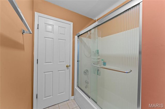 26 Harvestglen Court, St Louis, MO 63141