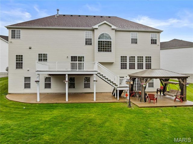 26 Harvestglen Court, St Louis, MO 63141