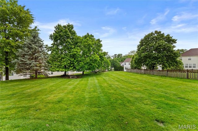 26 Harvestglen Court, St Louis, MO 63141