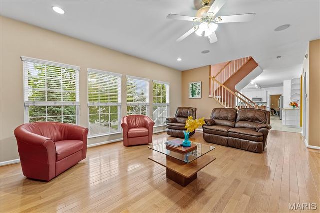 26 Harvestglen Court, St Louis, MO 63141