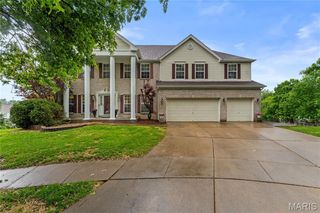 26 Harvestglen Court, St Louis, MO 63141