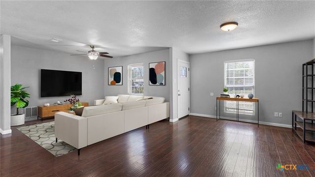 236 Glenbrook Drive, New Braunfels, TX 78130