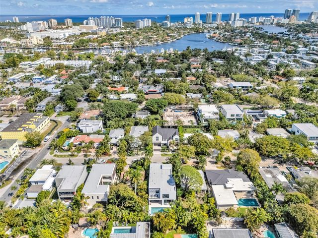 727 NE 17th Way, Fort Lauderdale, FL 33304