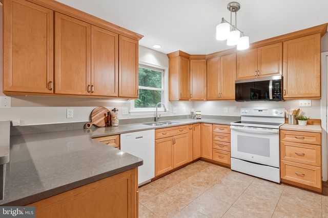 4329 MOUNT VERNON MEMORIAL HWY, Alexandria, VA 22309