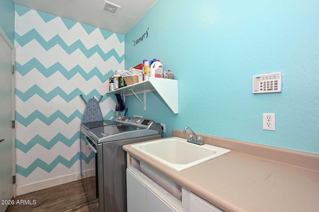 Image 26 of property listing at 10519 W ALEX Avenue, Peoria, AZ 85382