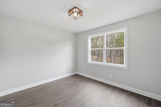 136 Morgan Ln, Dawsonville, GA 30534