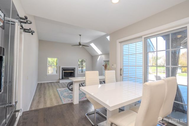 6 Ruedeman Drive, Plainsboro, NJ 08536