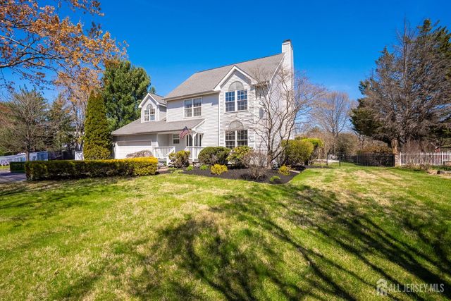 6 Ruedeman Drive, Plainsboro, NJ 08536