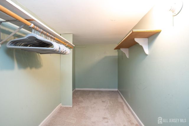 6 Ruedeman Drive, Plainsboro, NJ 08536