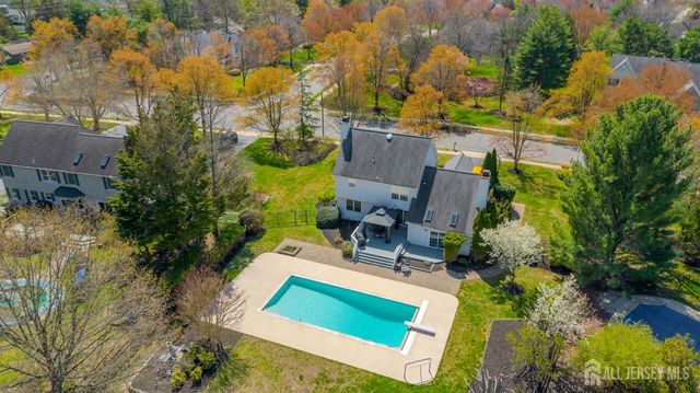 6 Ruedeman Drive, Plainsboro, NJ 08536