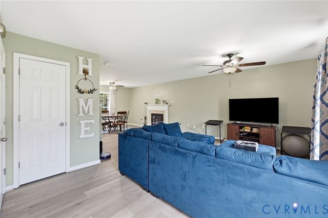 1304 Piney Ridge Ct, Henrico, VA 23223