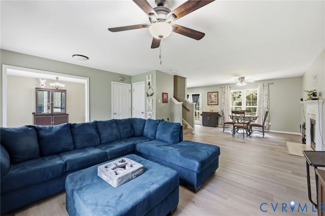 1304 Piney Ridge Ct, Henrico, VA 23223