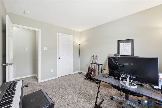 1304 Piney Ridge Ct, Henrico, VA 23223